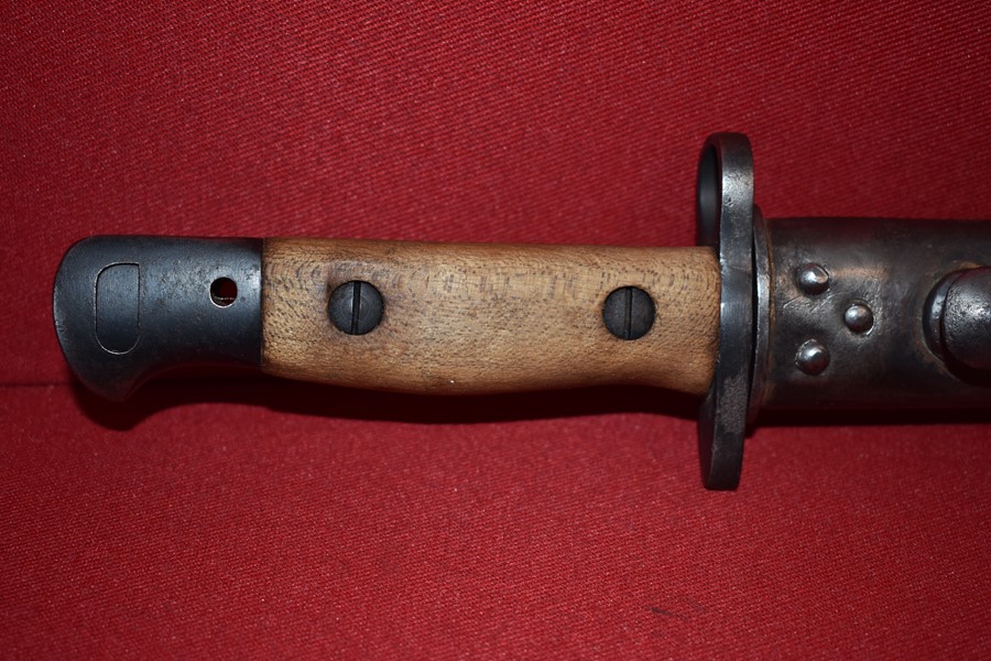 PATTERN 1907 ISHAPORE BAYONET with FALSE EDGE-SOLD